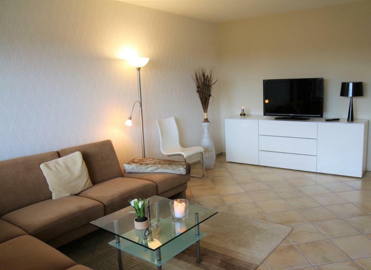 Am Park Appartement Grömitz Buitenkant foto